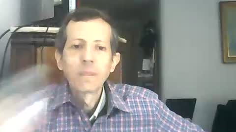 Snapshot of lucianoaxel chatting on April 14, 6:36 pm Luciano online show from April 14, 6:36 pm