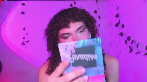 Snapshot of lucianromeo17 chatting on June 6, 3:33 am Lucy or Lucian 3 Come to my social Links3 online show from June 6, 3:33 am