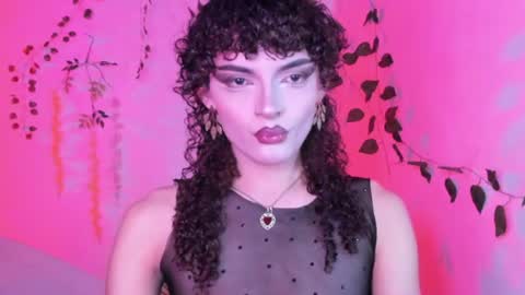 Snapshot of lucianromeo17 chatting on June 18, 10:52 am Lucy or Lucian 3 Come to my social Links3 online show from June 18, 10:52 am
