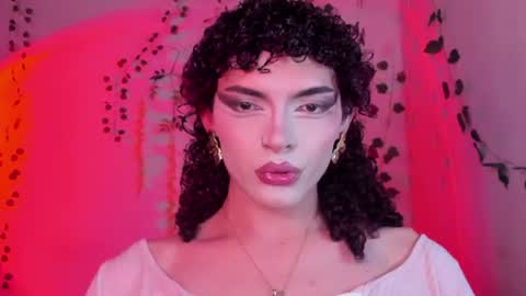 Snapshot of lucianromeo17 chatting on July 1, 11:45 am Lucy or Lucian 3 Come to my social Links3 online show from July 1, 11:45 am