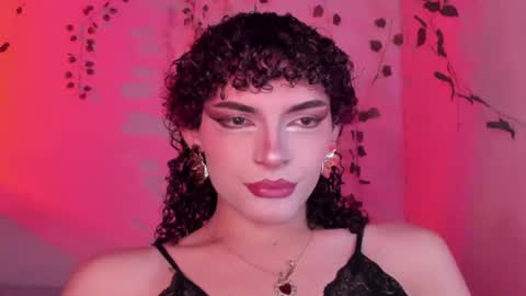 Snapshot of lucianromeo17 chatting on July 18, 5:44 am Lucy or Lucian 3 Come to my social Links3 online show from July 18, 5:44 am