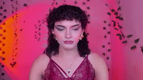 Snapshot of lucianromeo17 chatting on July 20, 11:01 am Lucy or Lucian 3 Come to my social Links3 online show from July 20, 11:01 am