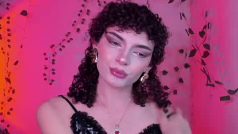 Snapshot of lucianromeo17 chatting on July 26, 3:58 am Lucy or Lucian 3 Come to my social Links3 online show from July 26, 3:58 am