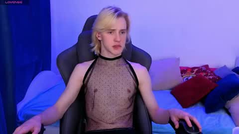 Angelok online show from April 16, 8:15 am