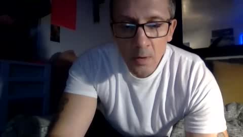 Snapshot of lucidsylense chatting on May 17, 5:27 am lucidsylense online show from May 17, 5:27 am