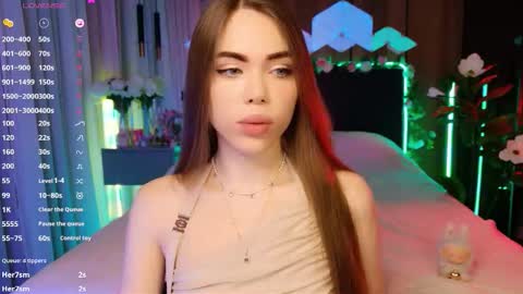 MimiFors online show from November 22, 6:51 pm