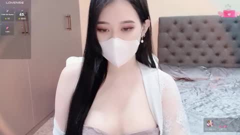 lucii04 online show from January 6, 3:27 pm