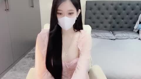 lucii04 online show from July 15, 6:35 pm