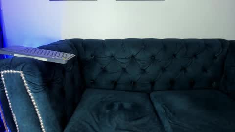 Leo online show from February 3, 2:24 pm