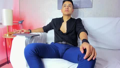 Leo online show from February 4, 2:32 pm