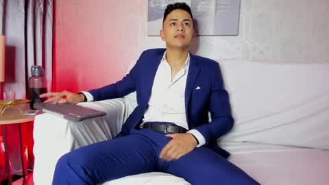 Leo online show from February 11, 11:32 am