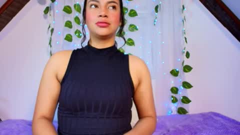 luciia_sweeet online show from December 20, 6:15 pm