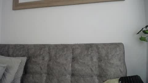 Snapshot of luciiana_lol chatting on May 1, 4:11 pm luciiana online show from May 1, 4:11 pm