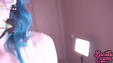 Snapshot of lucille_evans chatting on January 24, 6:46 am Lucy UwU online show from January 24, 6:46 am