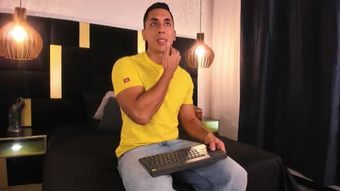 Lucio online show from March 20, 11:37 am