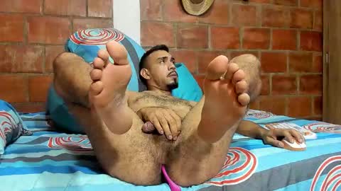 Snapshot of luck_andrew chatting on December 15, 12:09 pm luck_andrew online show from December 15, 12:09 pm