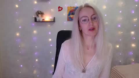 Arina online show from April 14, 4:35 pm
