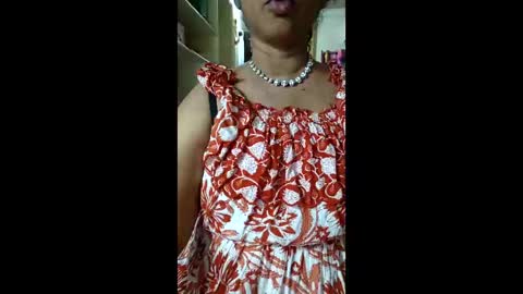 lucky5724286091 online show from April 12, 6:02 pm