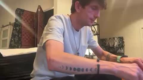 Snapshot of lucky_bme chatting on January 14, 1:55 am lucky_bme online show from January 14, 1:55 am