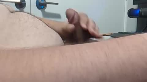 lucky_chance32 online show from September 22, 4:14 am