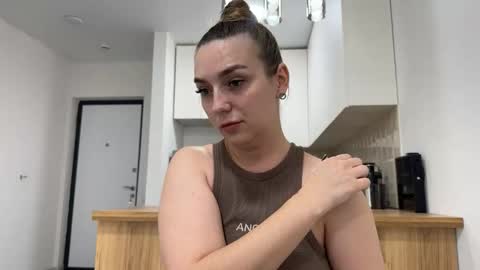 lucky_foryou_baby online show from November 25, 12:38 pm