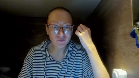 Snapshot of lucky_licky20 chatting on January 28, 4:08 am lucky_licky20 online show from January 28, 4:08 am