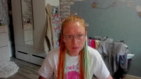 Snapshot of lucky_licky20 chatting on October 17, 2:26 am lucky_licky20 online show from October 17, 2:26 am