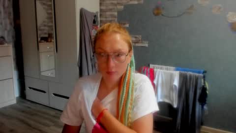 Snapshot of lucky_licky20 chatting on October 18, 2:14 am lucky_licky20 online show from October 18, 2:14 am