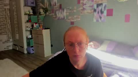 Snapshot of lucky_licky20 chatting on June 24, 1:48 am lucky_licky20 online show from June 24, 1:48 am