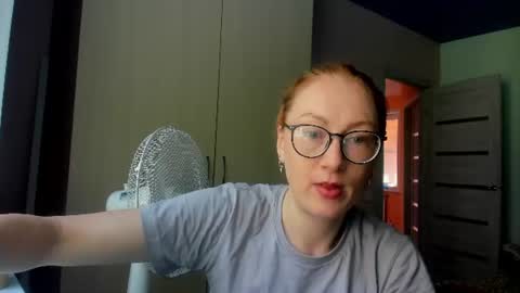 Snapshot of lucky_licky20 chatting on July 14, 2:05 am lucky_licky20 online show from July 14, 2:05 am