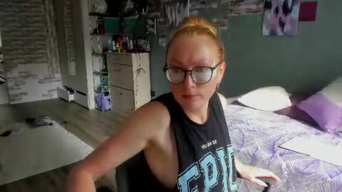 Snapshot of lucky_licky20 chatting on July 24, 2:09 am lucky_licky20 online show from July 24, 2:09 am