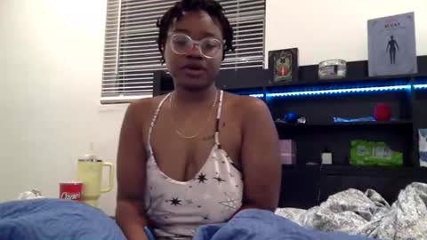 Snapshot of luckyclover4444 chatting on May 29, 3:04 am luckyclover4444 online show from May 29, 3:04 am