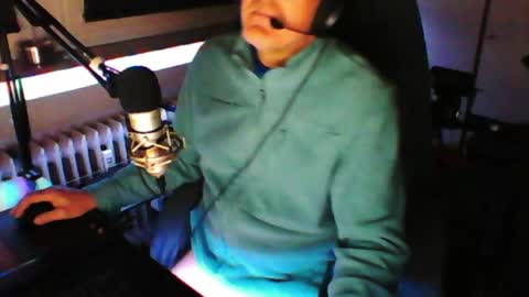        call me  Stefan online show from April 2, 10:51 pm