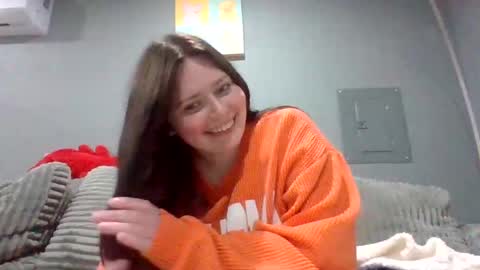 Snapshot of luckygirl96 chatting on October 25, 3:03 am luckygirl96 online show from October 25, 3:03 am