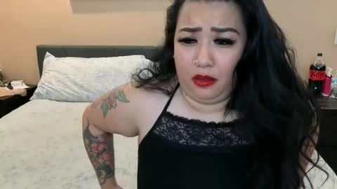 luckylee1992 online show from June 17, 2:25 am