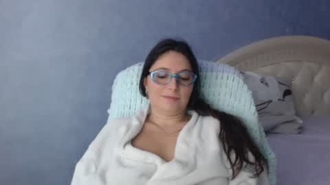 luckylinda23 online show from November 8, 10:48 am