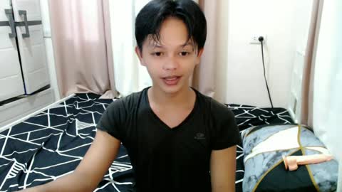 Snapshot of luckyme_7 chatting on July 7, 9:13 am kai online show from July 7, 9:13 am