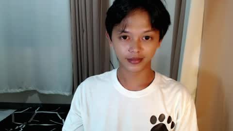 Snapshot of luckyme_7 chatting on August 2, 11:52 am kai online show from August 2, 11:52 am