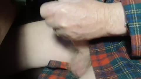 Snapshot of luckypirateboy chatting on December 6, 11:33 am BIG Daddy cock. Tips make it harder online show from December 6, 11:33 am