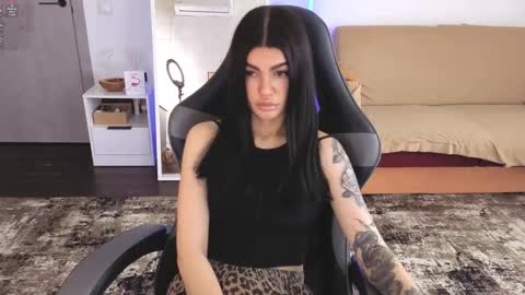 Monika online show from March 31, 6:36 am