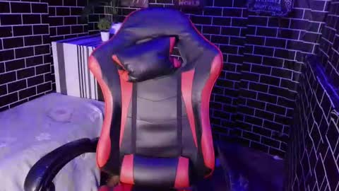 lucsin online show from March 25, 11:27 am