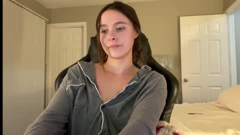 Lucy online show from March 9, 2:48 am