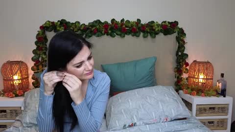 Lucy online show from January 25, 9:14 pm