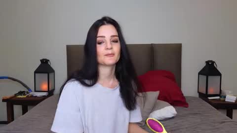 Lucy online show from October 2, 9:11 pm