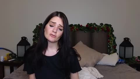 Lucy online show from November 19, 9:26 pm