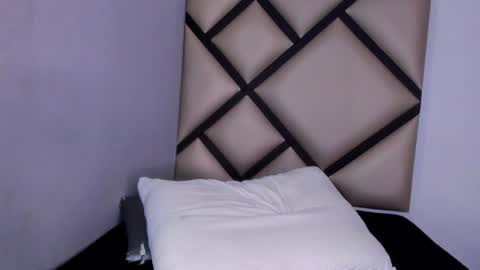   online show from March 27, 8:26 am