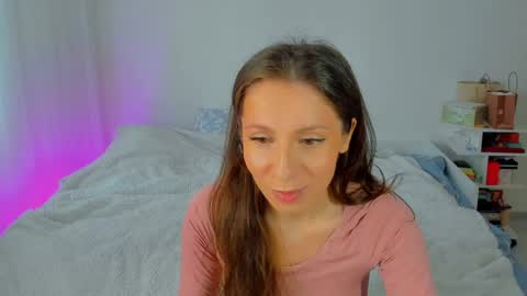 lucy__ray online show from May 7, 8:09 am