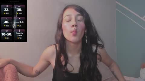 Lucy Herrera online show from November 14, 1:26 am