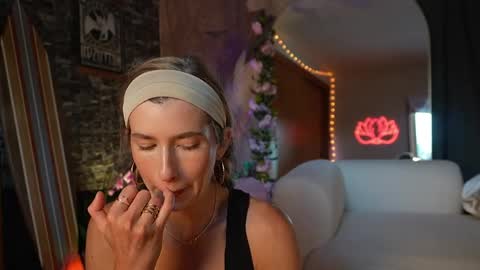 Lucy. online show from June 2, 1:18 am