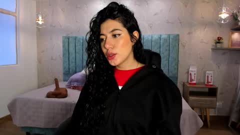 Lucy Greys online show from October 6, 11:51 am